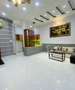 bán nhà đường chiến lược
