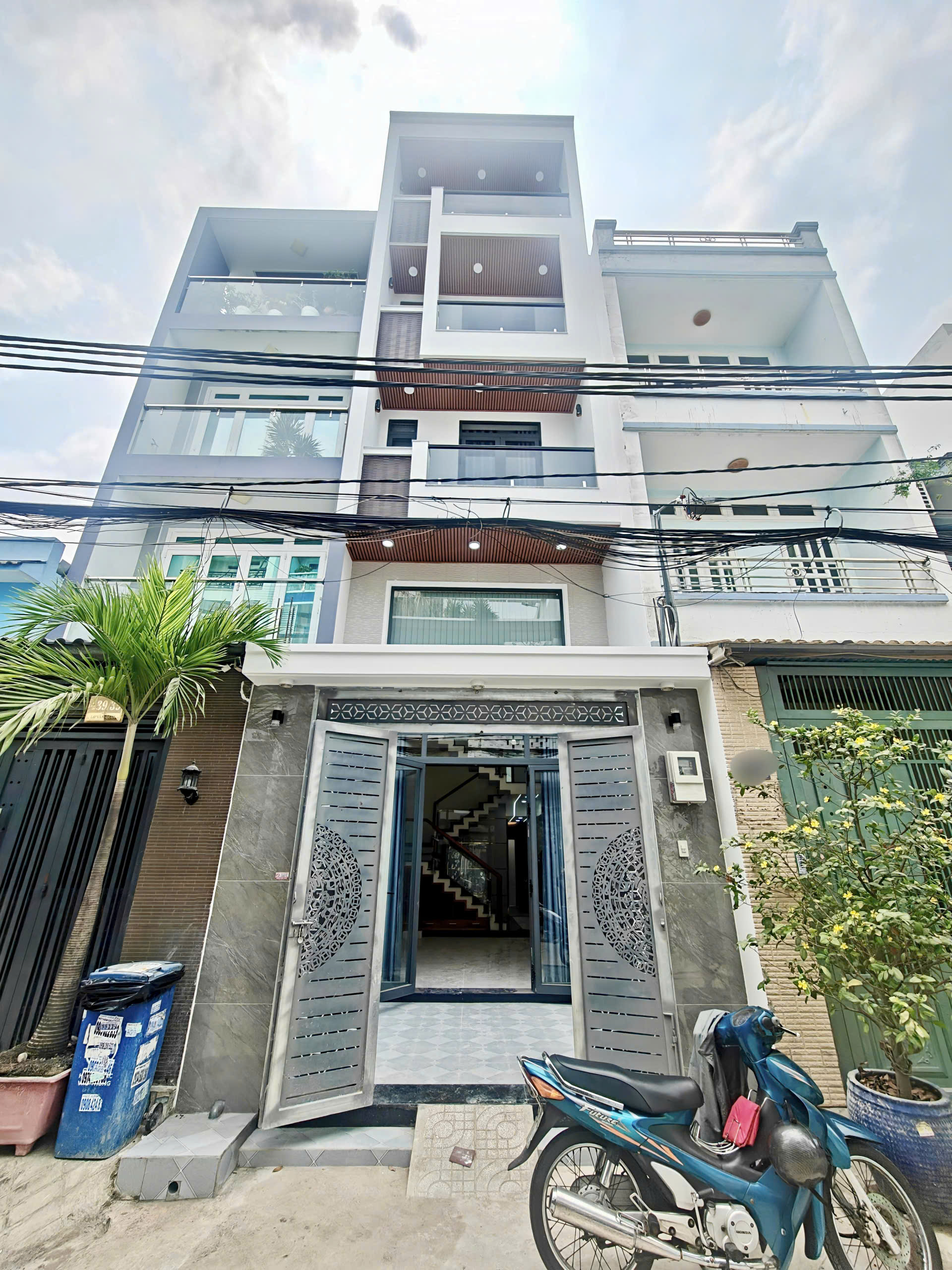 Bán nhà hẻm 439 Lê Văn Quới