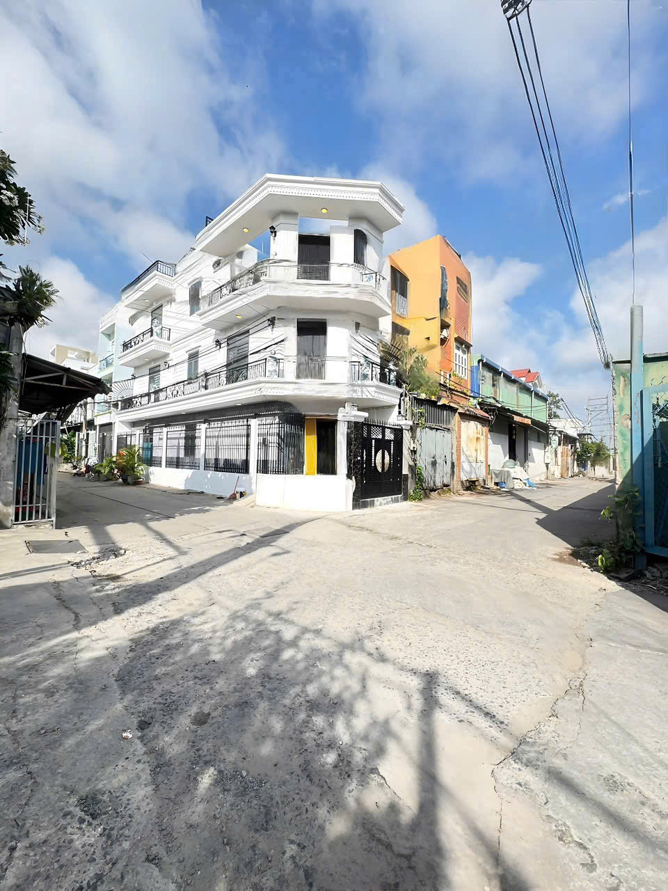 Bán nhà hẻm 845 Lê Đức Anh